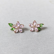 Load image into Gallery viewer, Flower Jewelry Earring
